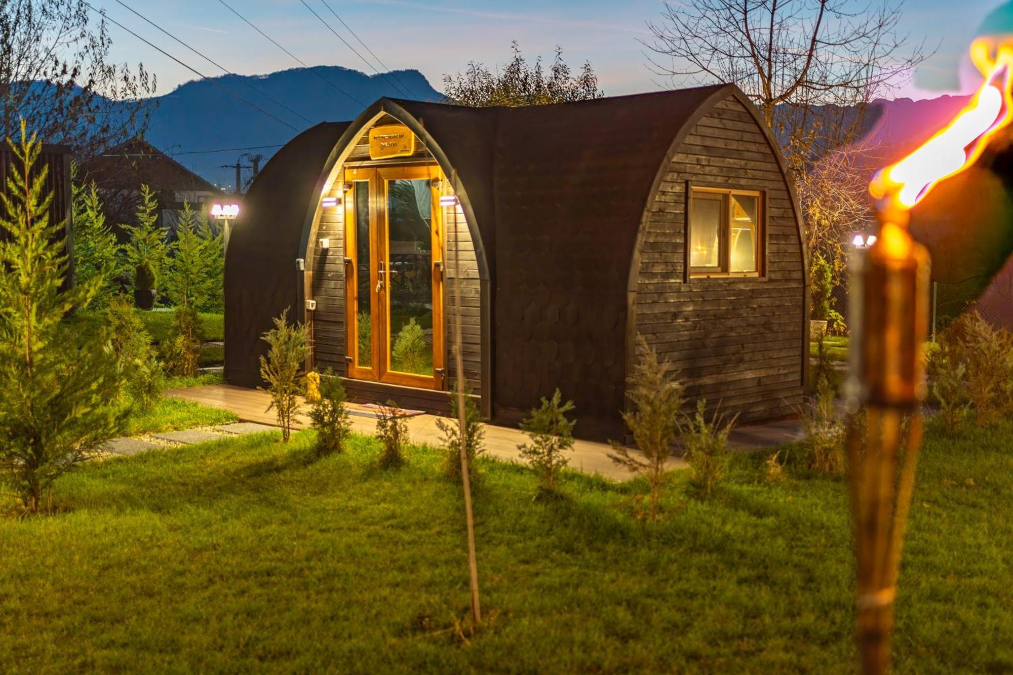 Glamp In Style Pods Resort Bran  Dış mekan fotoğraf