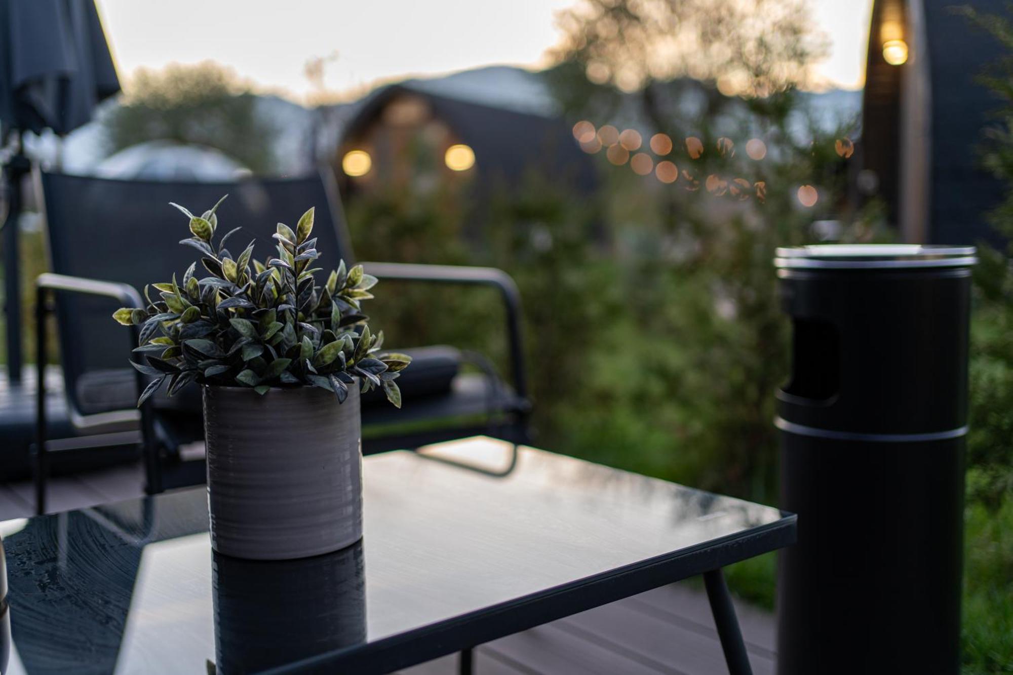 Glamp In Style Pods Resort Bran  Dış mekan fotoğraf